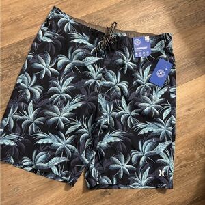 Hurley Men's Tropical / Board-shorts/ Swim Shorts Sz L